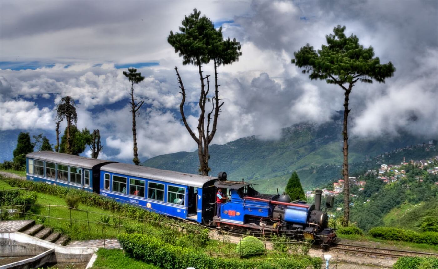 darjeeling train journey